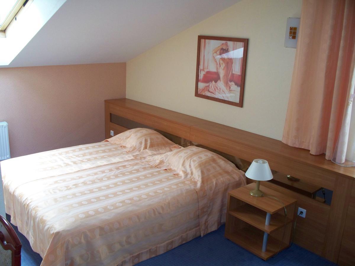 Pagunda Hotel Rokiskis Quarto foto